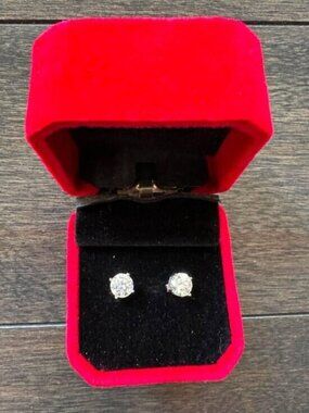 Moissanite 1 Carat Stud Earrings